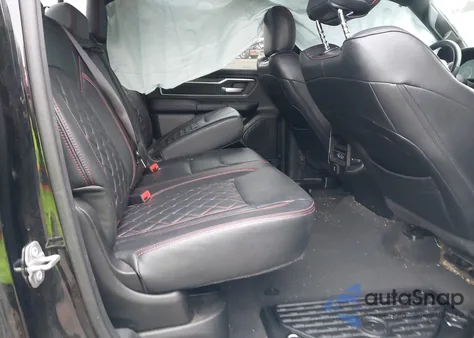 2021 Ram 1500 Big Horn 4X4 5'7 Box из США, поврежденный, VIN 1C6SRFFT7MN653542